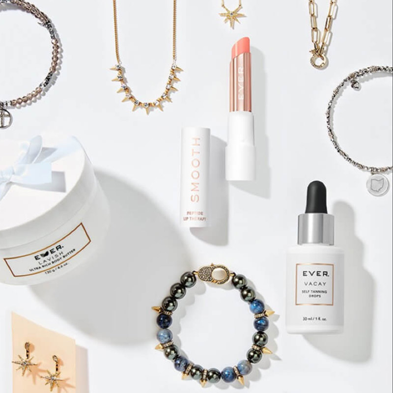 Stella-and-Dot-01 jewerly and makeup sold by Stella & Dot