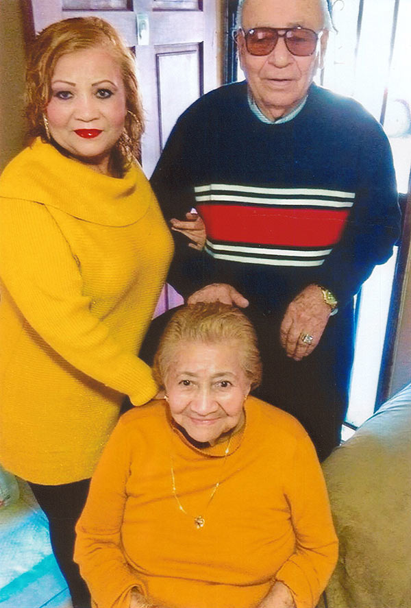 Alzheimers-Los-Angeles-story-Gina Gina's family